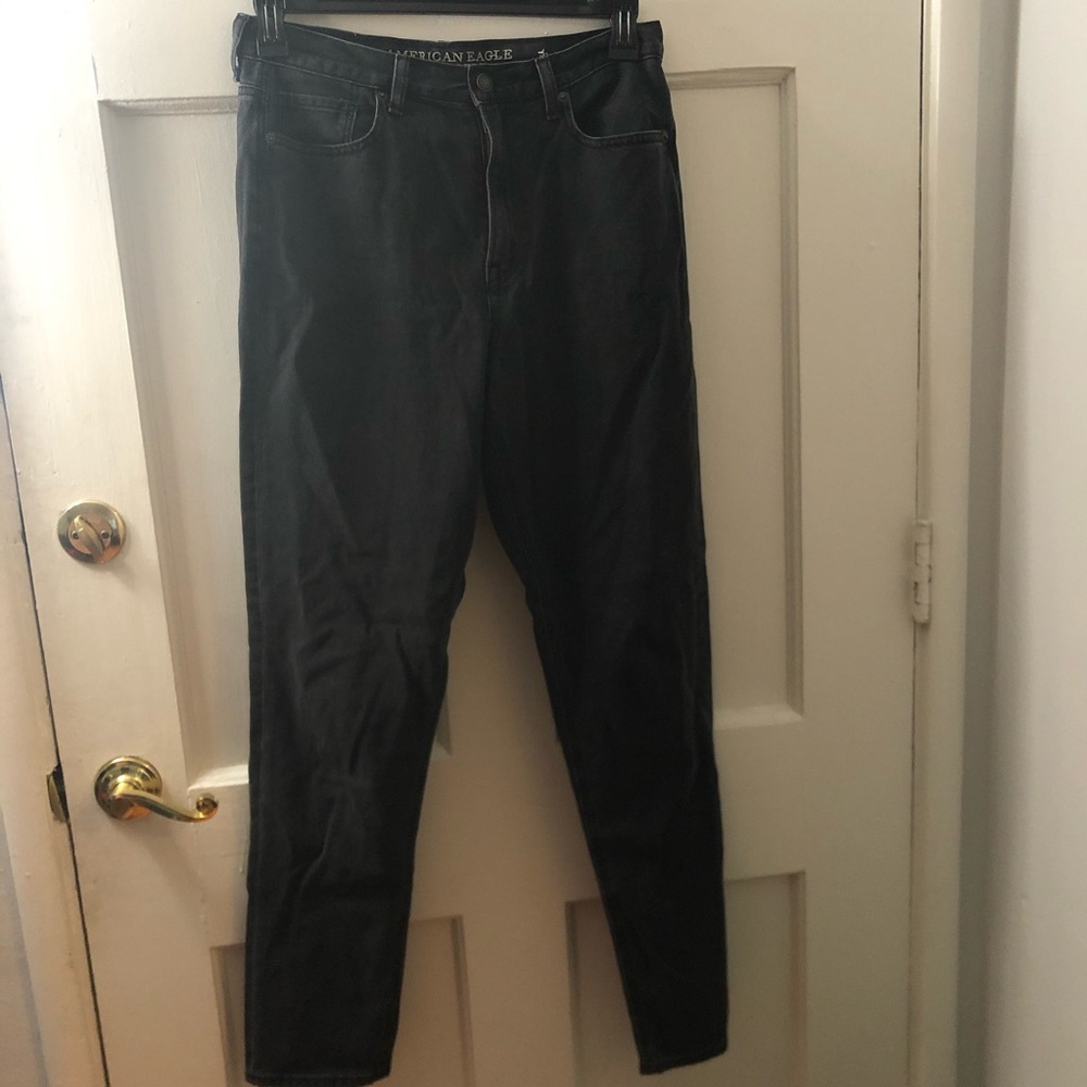 American Eagle High-Waisted Mom Jeans